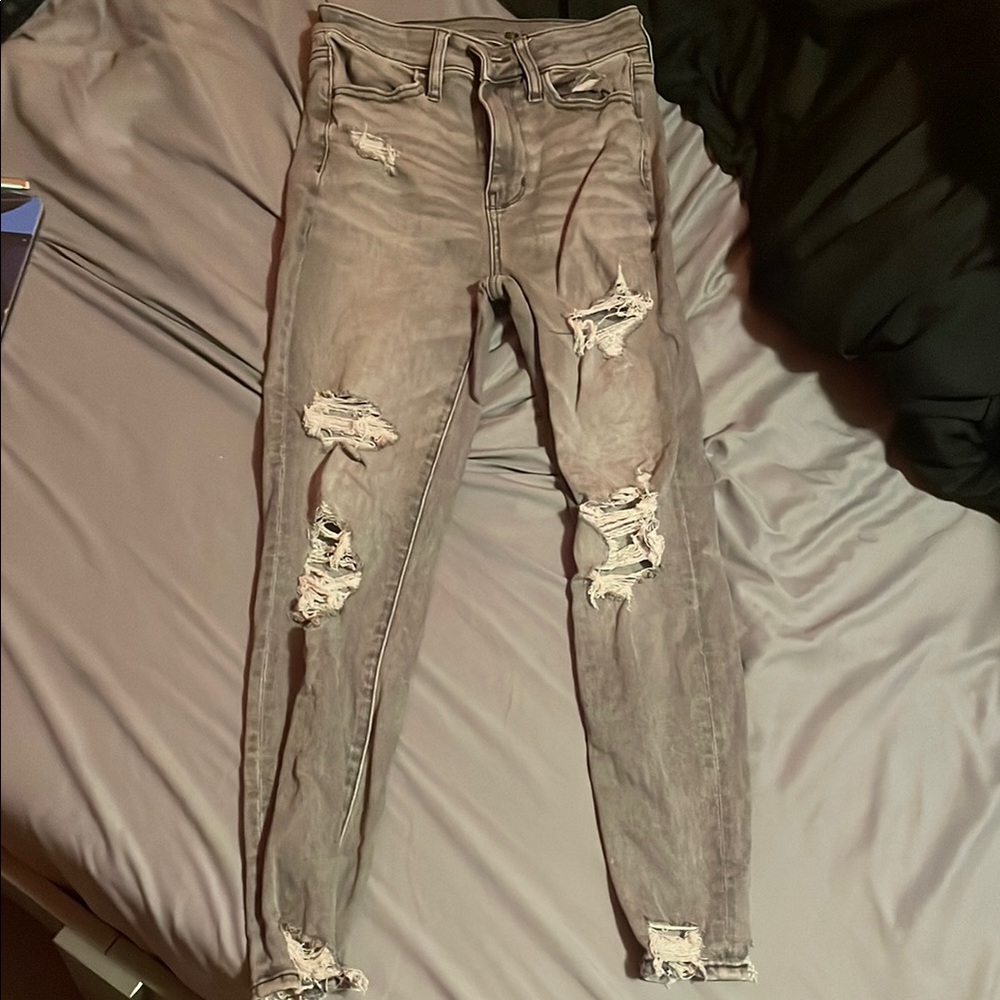 Distressed Grey Skinny Jeans
